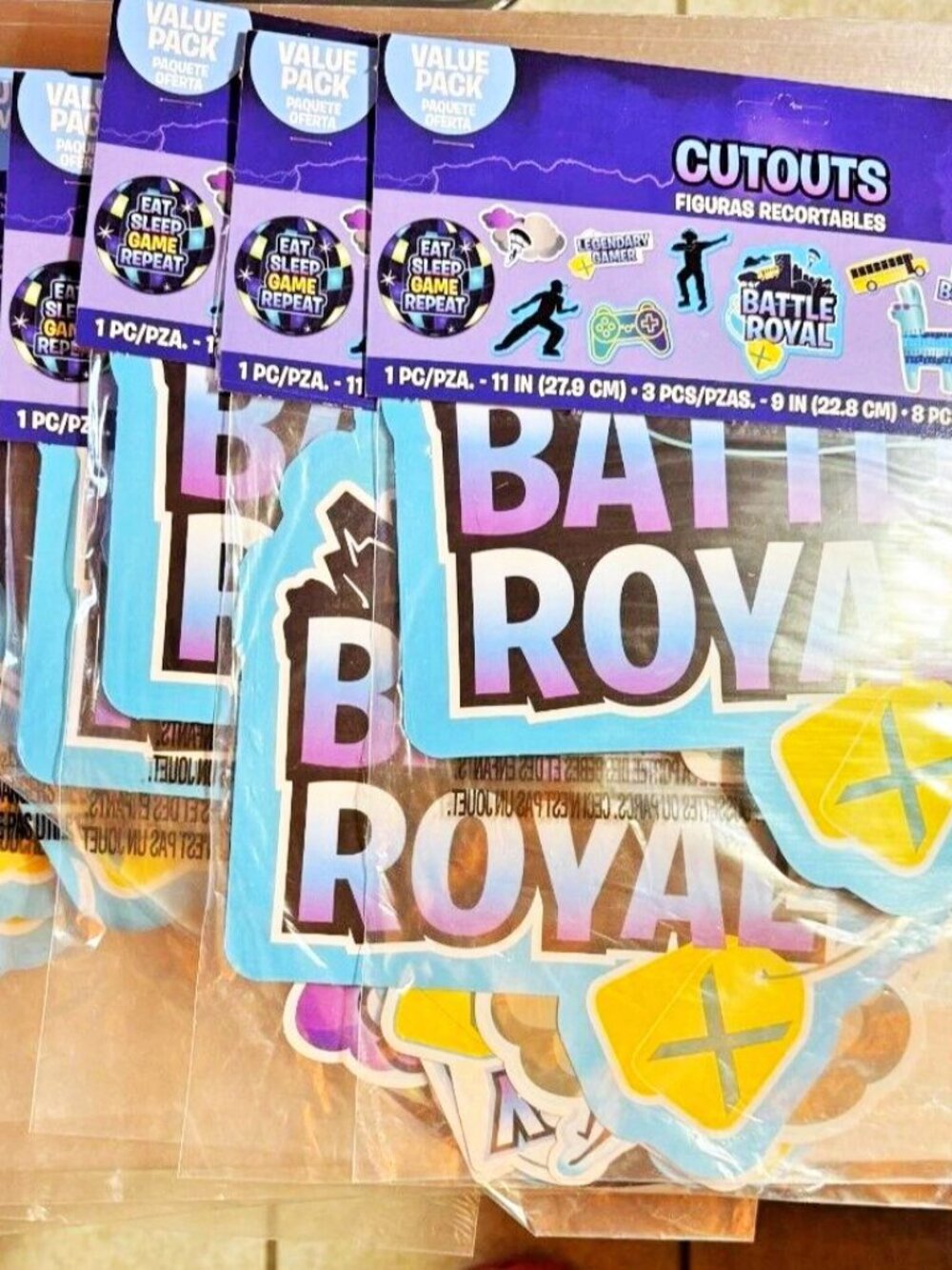 NEW BATTLE ROYAL VIDEO GAME BIRTHDAY PARTY CUTOUTS DECORATION (48 COUNT)